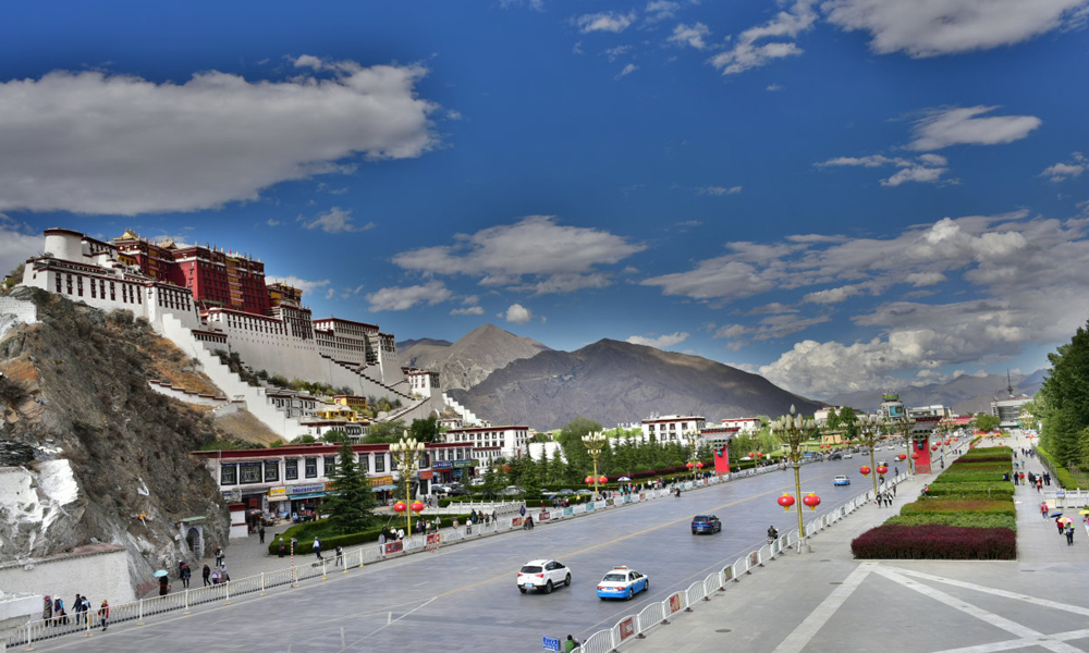 Thời điểm trên ở Tây Tạng đều có những vẻ đẹp khác nhau