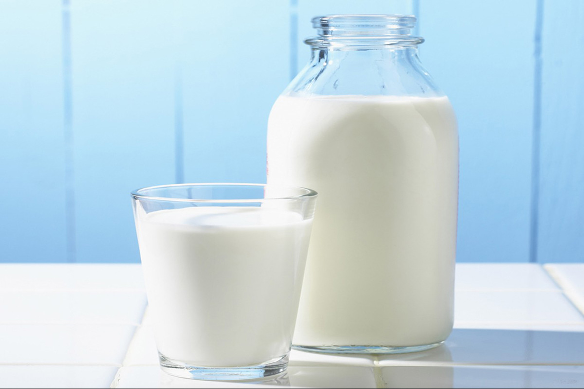 Sữa tươi cũng có thể làm trắng da một cách tự nhiên